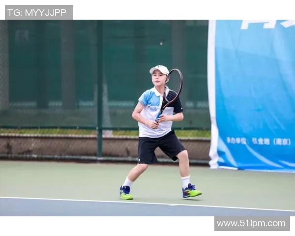 南京网球队默契配合展现实力联赛点评分析团队协作与战术执行