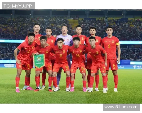 杭州足球队逆袭之路揭秘世界锦标赛特别报道展现拼搏精神与团队力量 杭州足球队逆袭之路揭秘世界锦标赛特别报道展现拼搏精神与团队力量